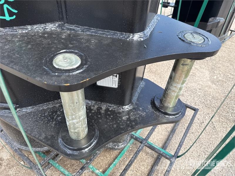 Trojan 42 in Digging Excavator Bucket - Fits 65mm Cat 311 Kašike / Korpe