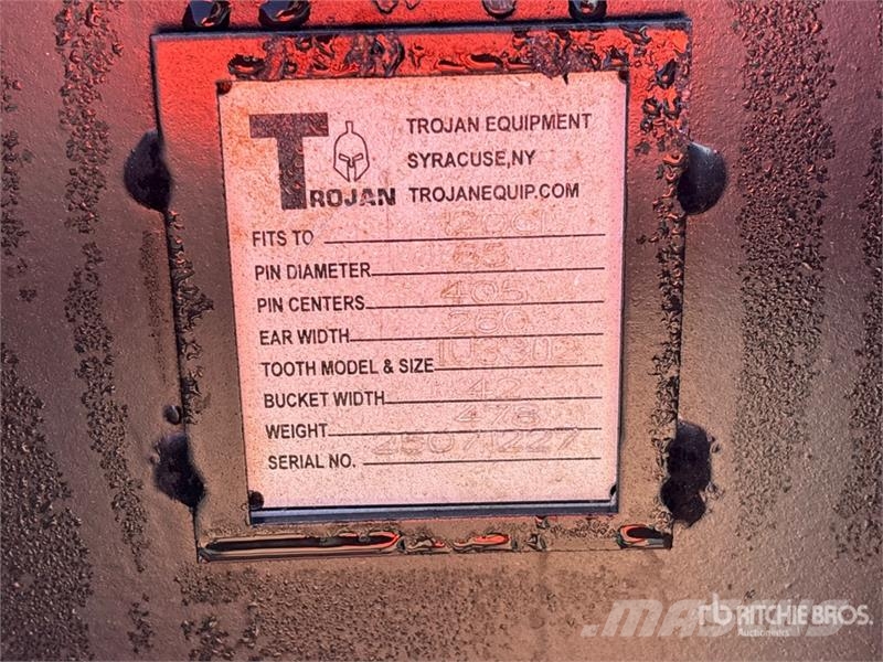 Trojan 42 in Digging Excavator Bucket - Fits Cat 311/312/ Baldes