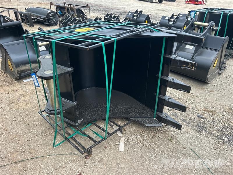 Trojan 42 in Digging Excavator Bucket - Fits Cat 320/321/ دلاء