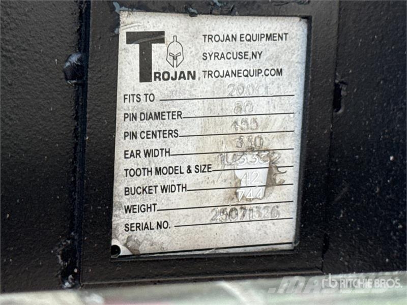 Trojan 42 in Digging Excavator Bucket - Fits 80mm (Unused Kovalar