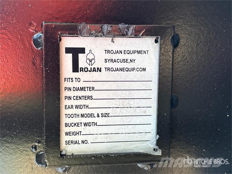Trojan 42 in Digging Excavator Bucket - Fits Cat 320/321/ Baldes