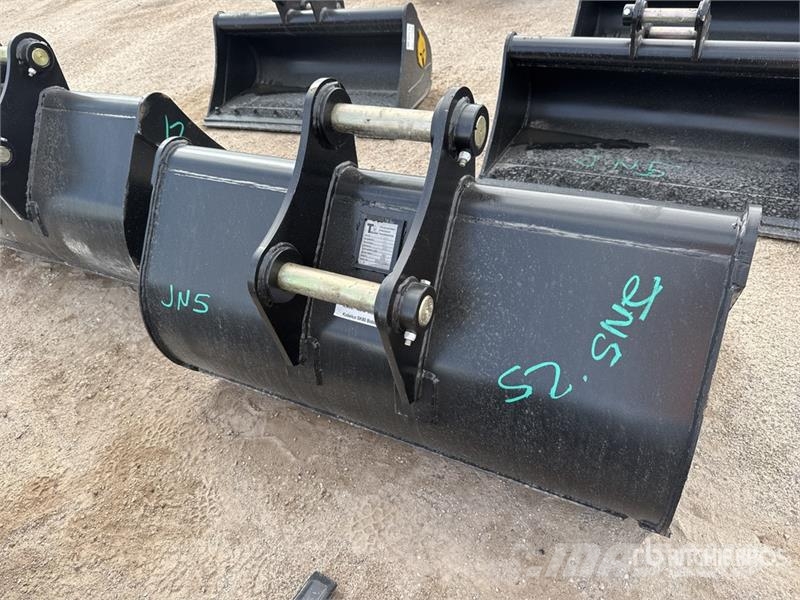 Trojan 48 in Cleanup Excavator Bucket - Fits 50mm Cat 307 Kašike / Korpe