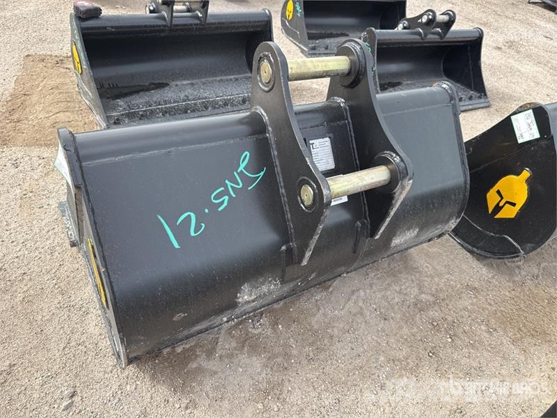 Trojan 48 in Cleanup Excavator Bucket - Fits 50mm Cat 307 Kovalar