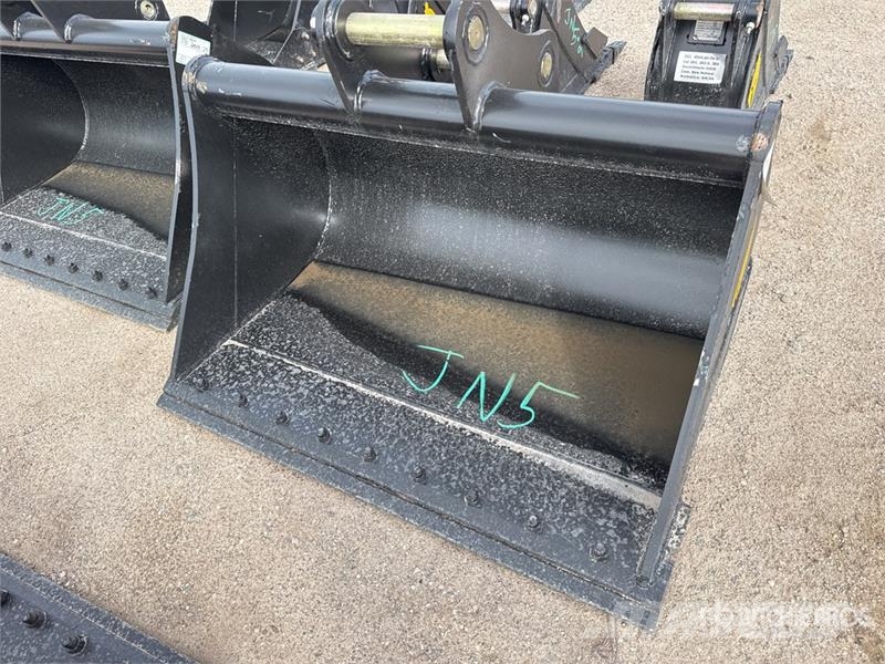 Trojan 48 in Cleanup Excavator Bucket - Fits 50mm Cat 307 Kovalar