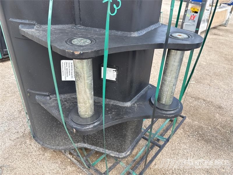 Trojan 54 in Digging Excavator Bucket - Fits 80mm Cat 320 Bakken