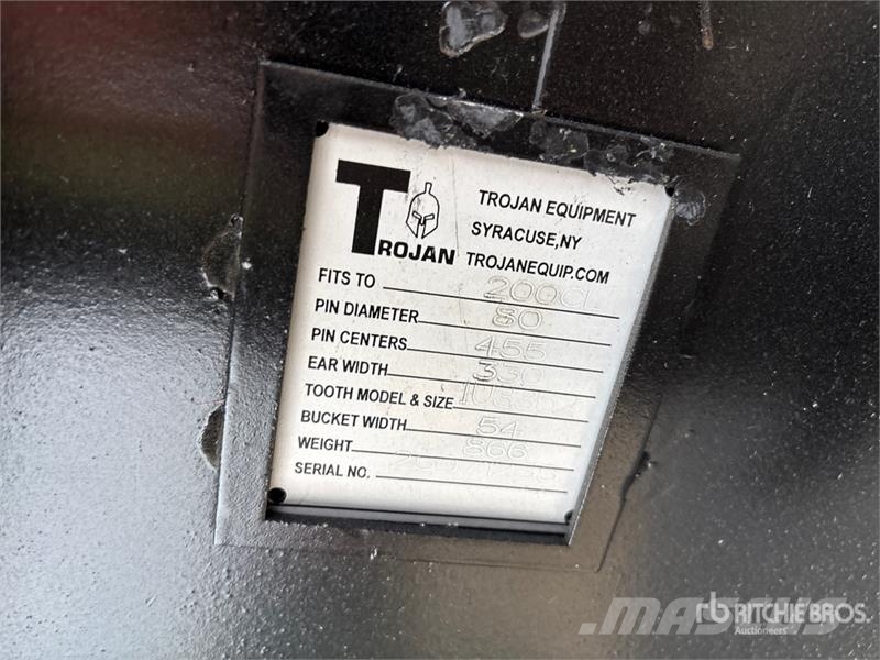 Trojan 54 in Excavator Bucket - Fits 80mm Cat 320/321/323 دلاء