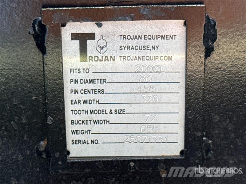 Trojan 72 in Cleanup Excavator Bucket - Fits 80mm Cat 320 Kovalar