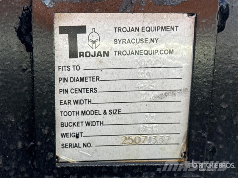 Trojan 72 in Cleanup Excavator Bucket - Fits 80mm Cat 320 Kovalar