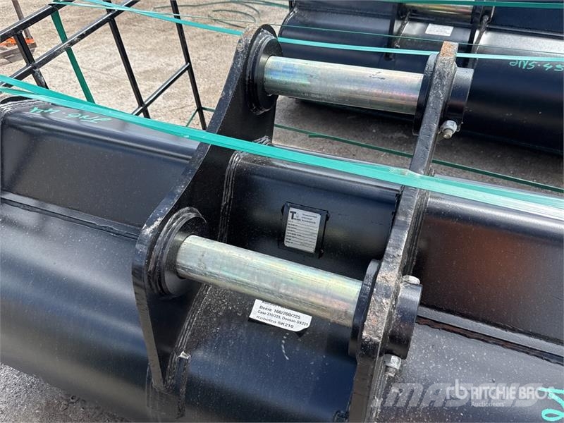 Trojan 72 in Cleanup Excavator Bucket - Fits 80mm Cat 320 Kovalar