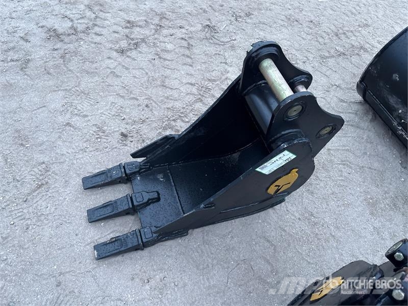 Trojan Digging Excavator Bucket - Fits 40mm Cat 303, 303. Kauhat
