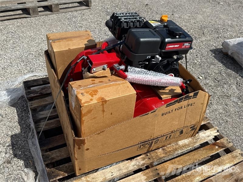 Troy-Bilt Colt Front Tine Garden Tiller (Unused) Sonstige Landmaschinen