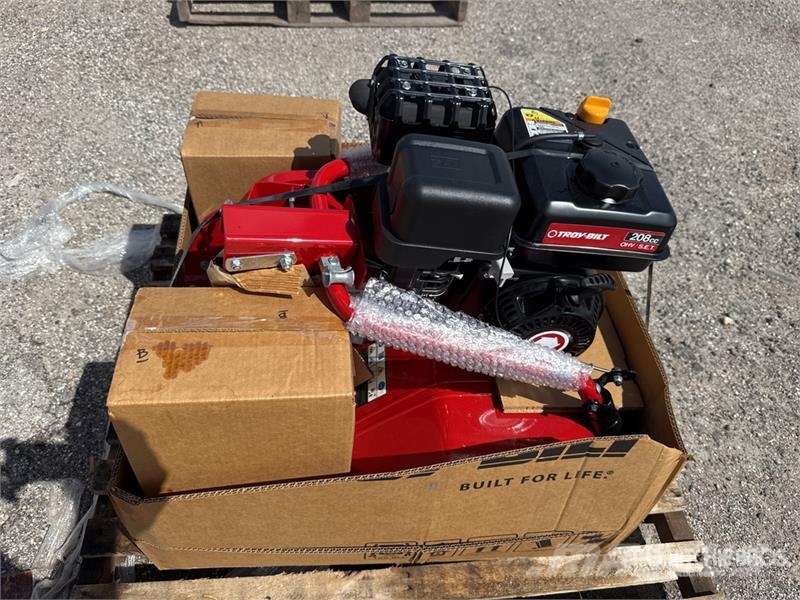 Troy-Bilt Colt Front Tine Garden Tiller (Unused) Sonstige Landmaschinen