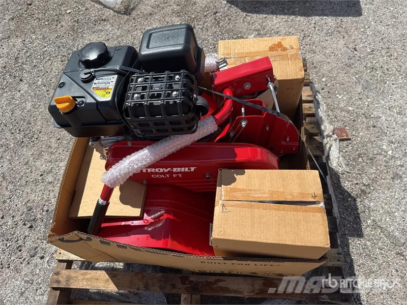 Troy-Bilt Colt Front Tine Garden Tiller (Unused) Sonstige Landmaschinen