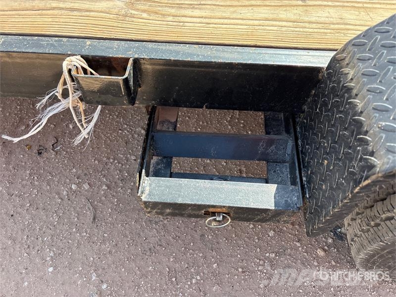 TXP 20 ft T/A Equipment Trailer Járműszállító pótkocsik