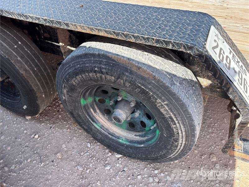 TXP 20 ft T/A Equipment Trailer Járműszállító pótkocsik