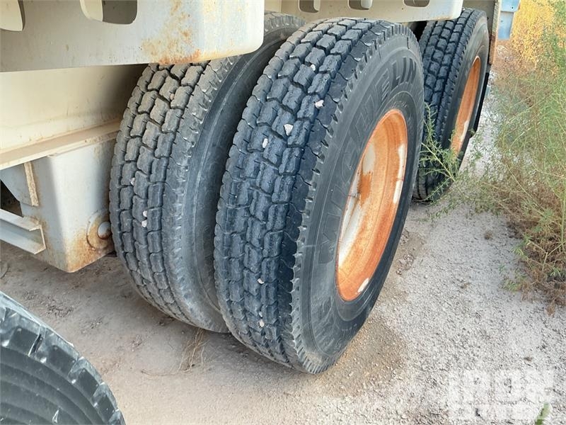 Ty-Crop Tri/A 48 ft Lowboy Trailer Низкорамные прицепы