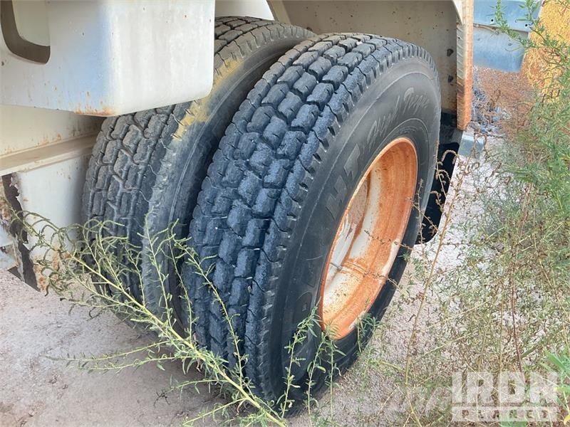 Ty-Crop Tri/A 48 ft Lowboy Trailer Низкорамные прицепы