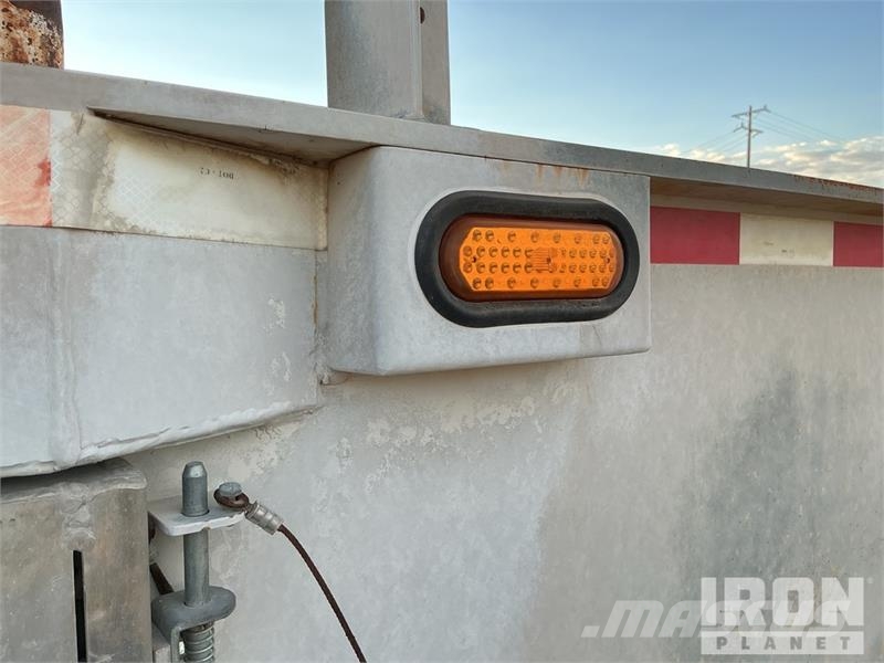 Ty-Crop Tri/A 48 ft Lowboy Trailer Низкорамные прицепы