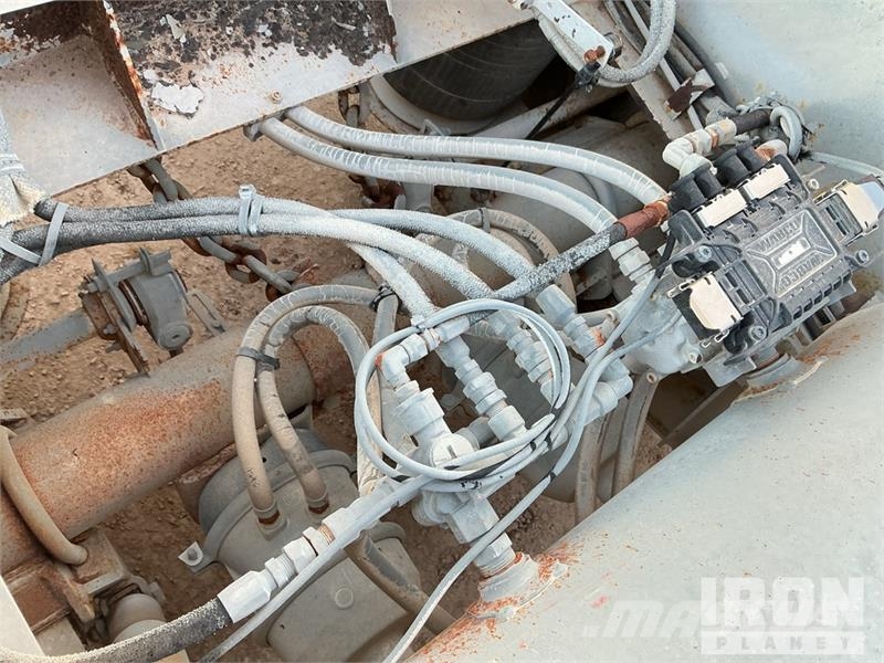 Ty-Crop Tri/A 48 ft Lowboy Trailer Низкорамные прицепы