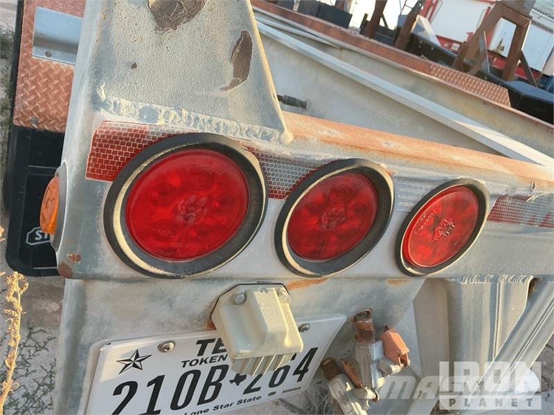 Ty-Crop Tri/A 48 ft Oilfield Trailer 加工機械
