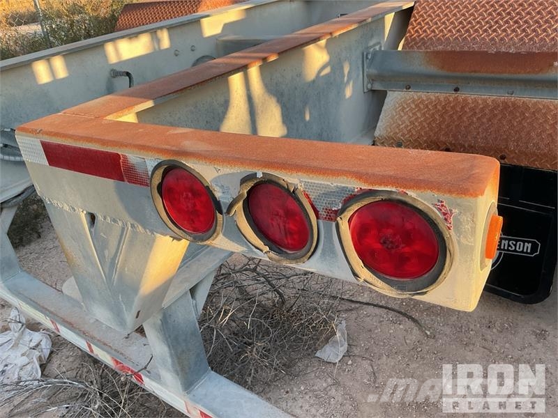 Ty-Crop Tri/A 48 ft Oilfield Trailer 加工機械
