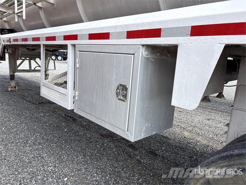 Tytal 5460 gal T/A Tanker Trailer 罐體拖車