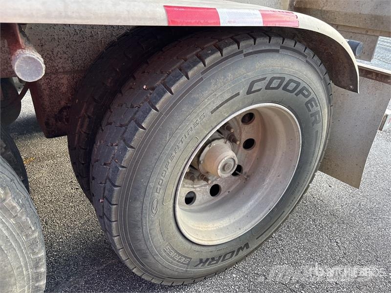 Tytal 8400 gal T/A Tanker Trailer Rimorchi cisterna