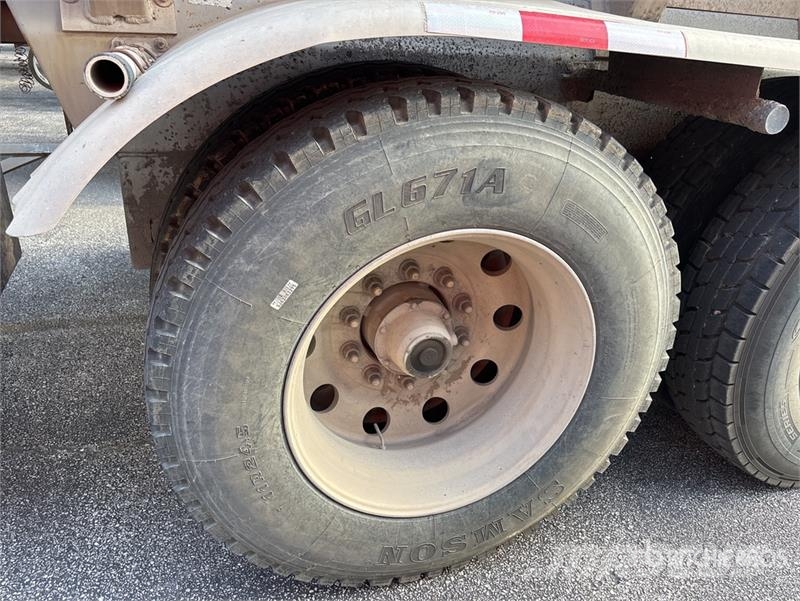 Tytal 8400 gal T/A Tanker Trailer Rimorchi cisterna