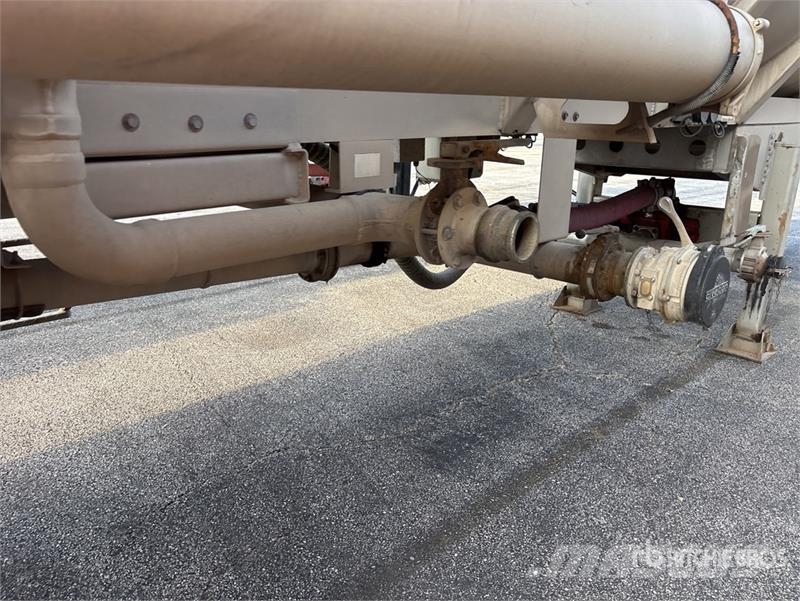 Tytal 8400 gal T/A Tanker Trailer Rimorchi cisterna