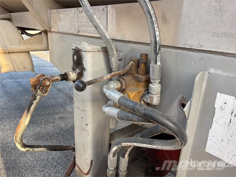Tytal 8400 gal T/A Tanker Trailer Rimorchi cisterna