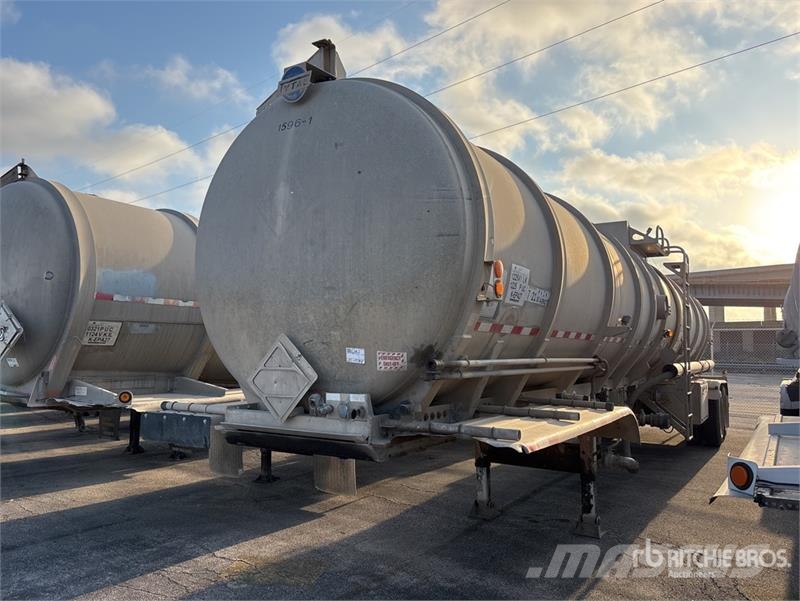 Tytal 8400 gal T/A Tanker Trailer Rimorchi cisterna