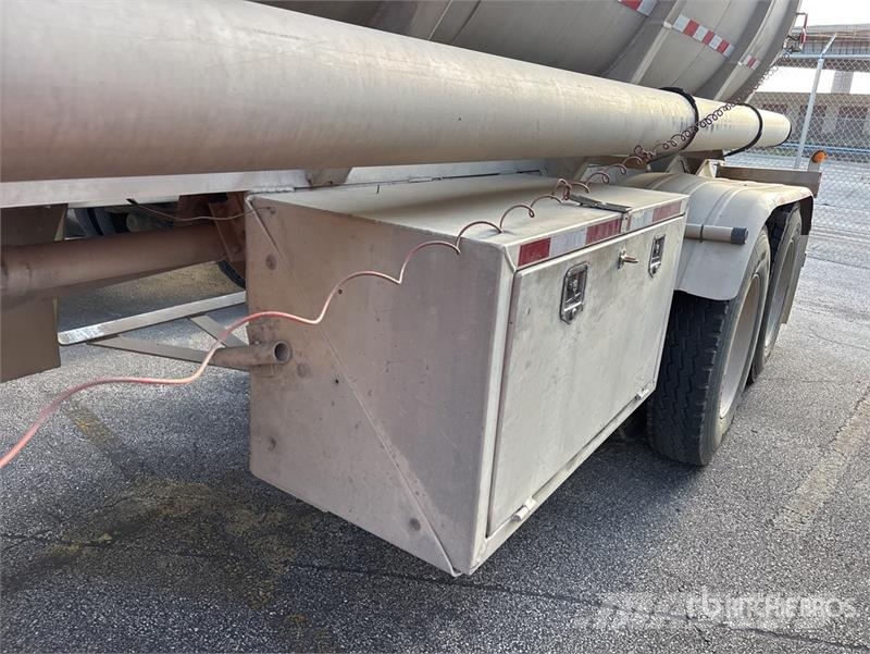 Tytal 8400 gal T/A Tanker Trailer Rimorchi cisterna
