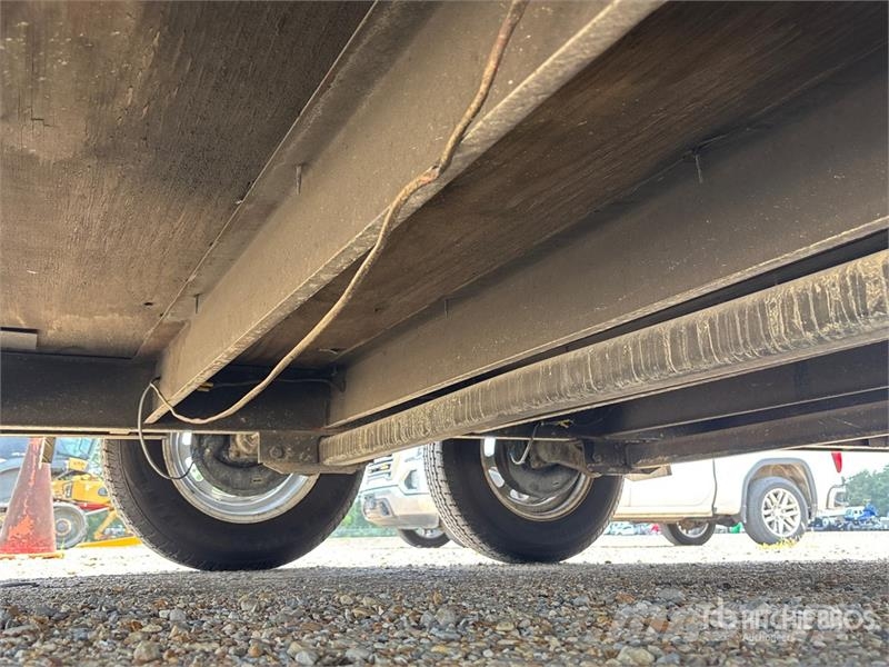 United Expressline U714TA35 14 ft T/A Enclosed Trailer Gesloten opbouw trailers