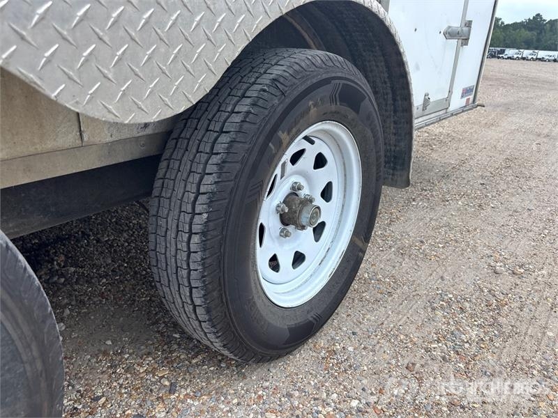 United Expressline U714TA35 14 ft T/A Enclosed Trailer Gesloten opbouw trailers