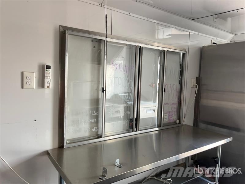 Universal 16 ft T/A Food Concession Trailer Ostale prikolice