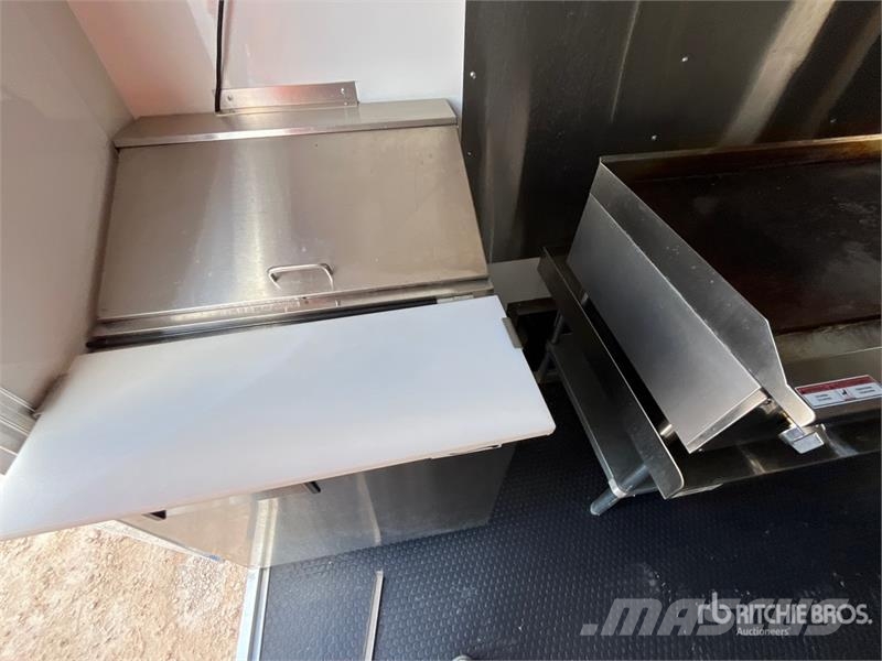 Universal 16 ft T/A Food Concession Trailer Ostale prikolice