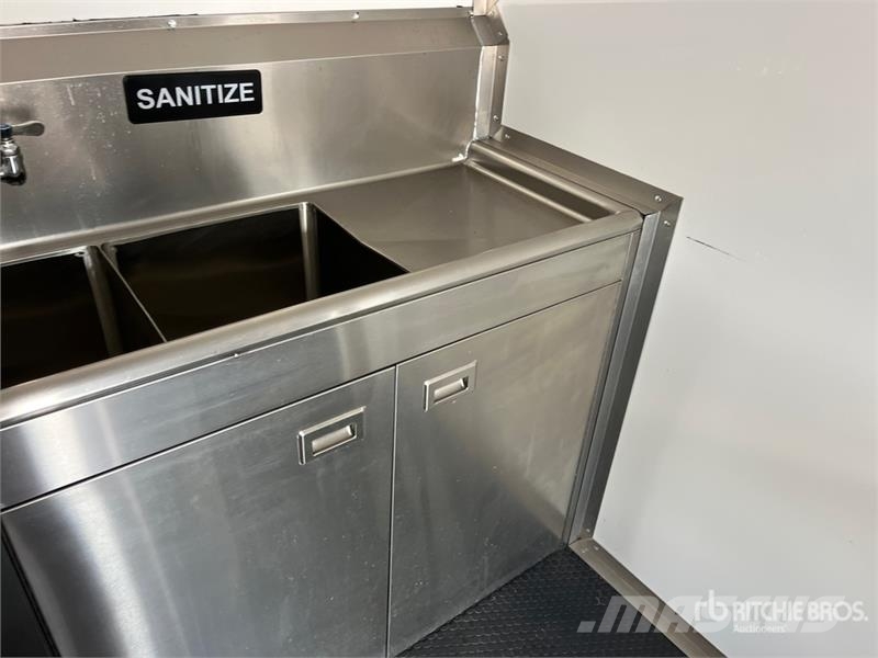 Universal 16 ft T/A Food Concession Trailer Ostale prikolice