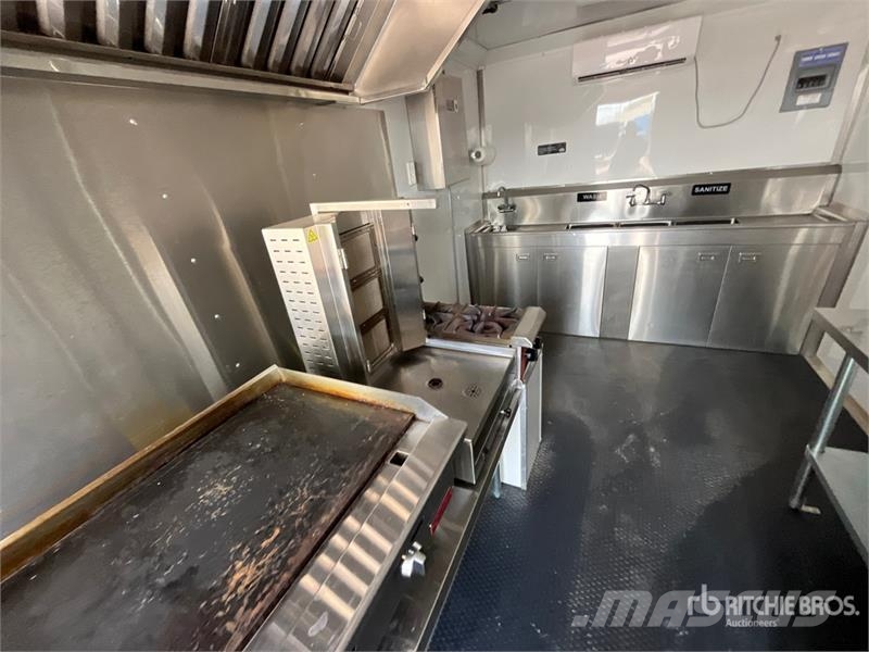 Universal 16 ft T/A Food Concession Trailer Ostale prikolice
