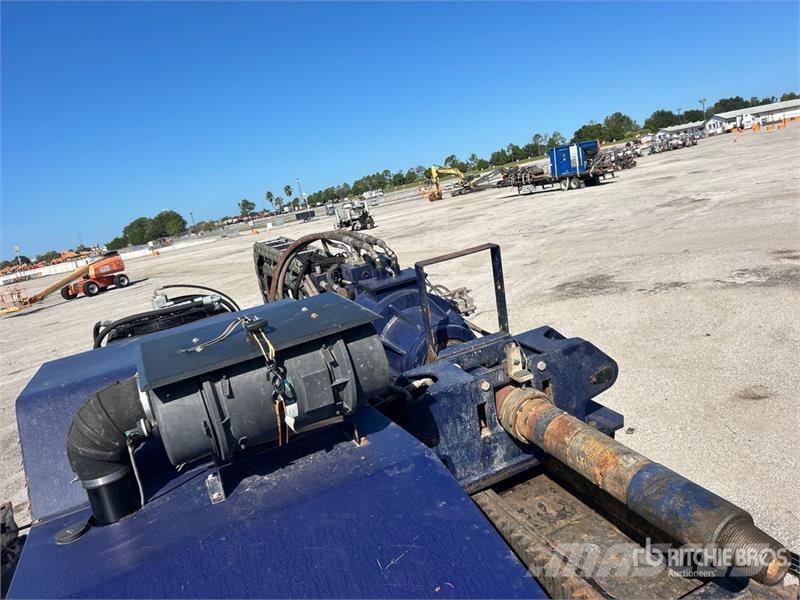 Universal Uni 250x400 Directional Drill 수평 굴착 장치