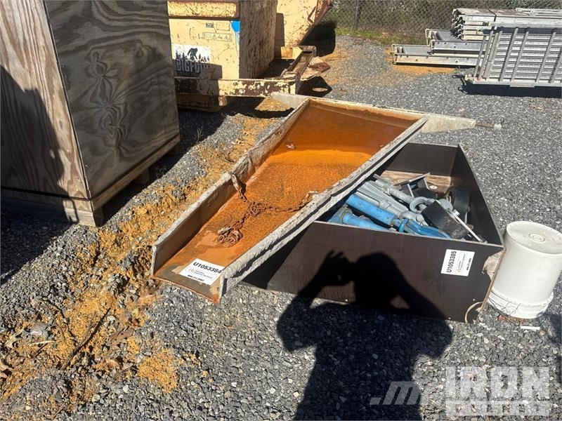  Unk Concrete Truck Chute 其他