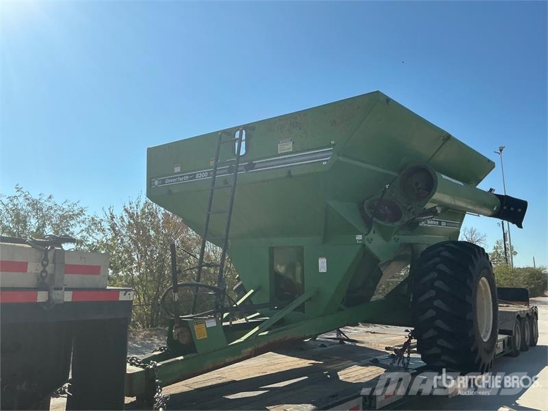UNVERFERTH GC8200 S/A Grain Cart Prikolice za zrno