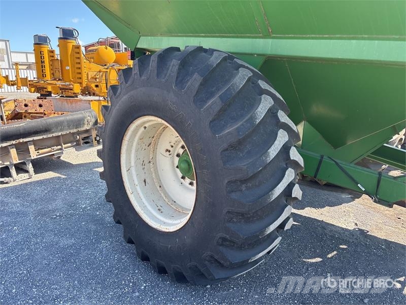 UNVERFERTH GC8200 S/A Grain Cart Prikolice za zrno