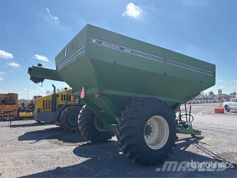UNVERFERTH GC8200 S/A Grain Cart Prikolice za zrno