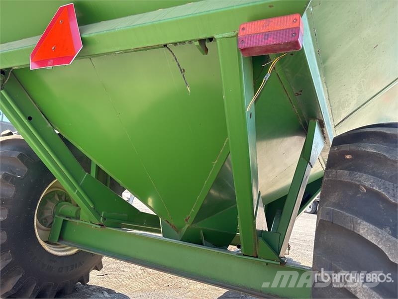 UNVERFERTH GC8200 S/A Grain Cart Prikolice za zrno