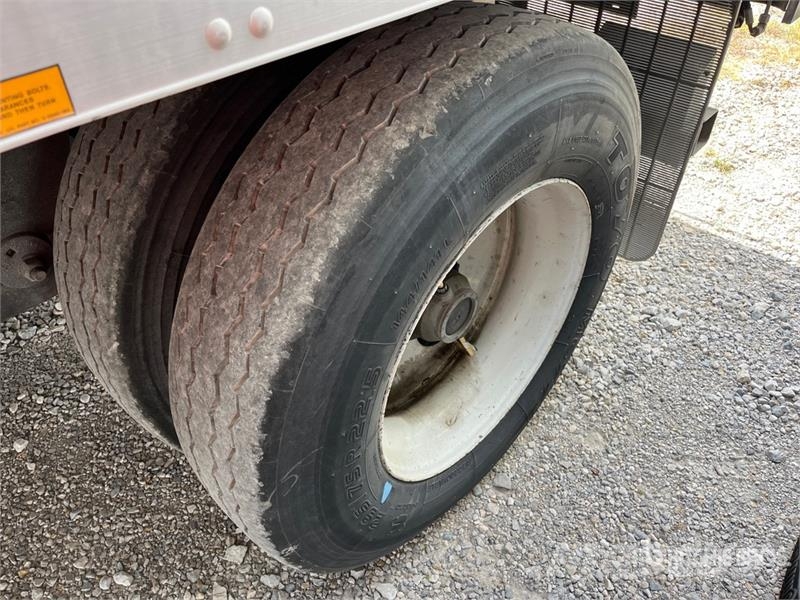 Utility 28 ft S/A Van Trailer Furgons