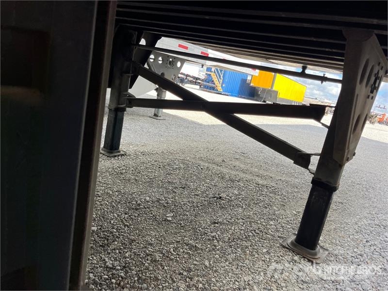 Utility 28 ft S/A Van Trailer Furgons