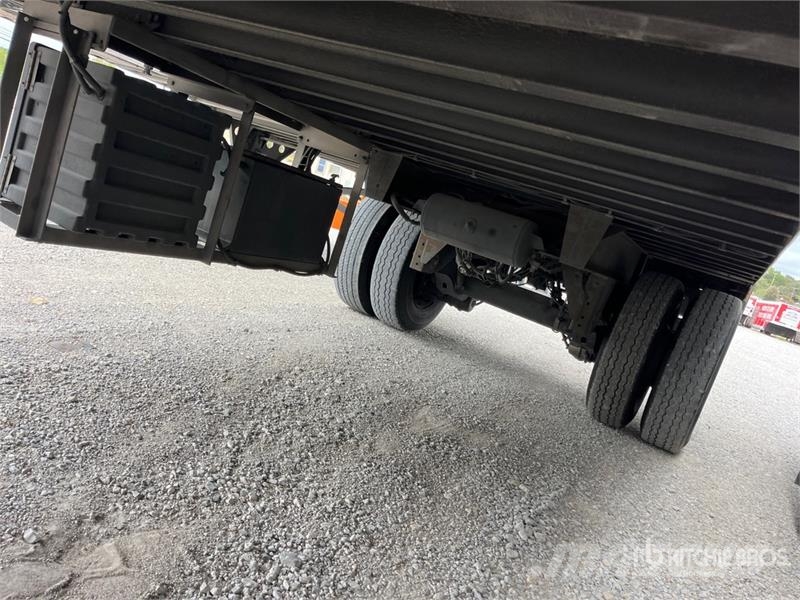Utility 28 ft S/A Van Trailer Furgons