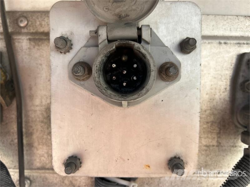 Utility 3000R Hladilne polprikolice