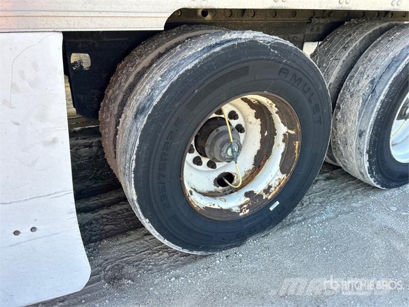 Utility 3000R Hladilne polprikolice