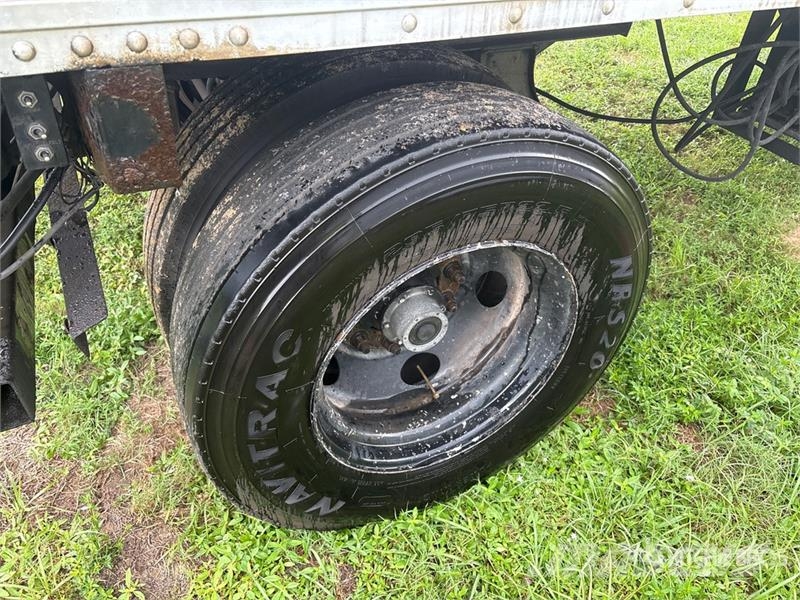 Utility 3000R Frysetrailer Semi